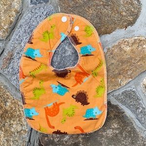Dino bib